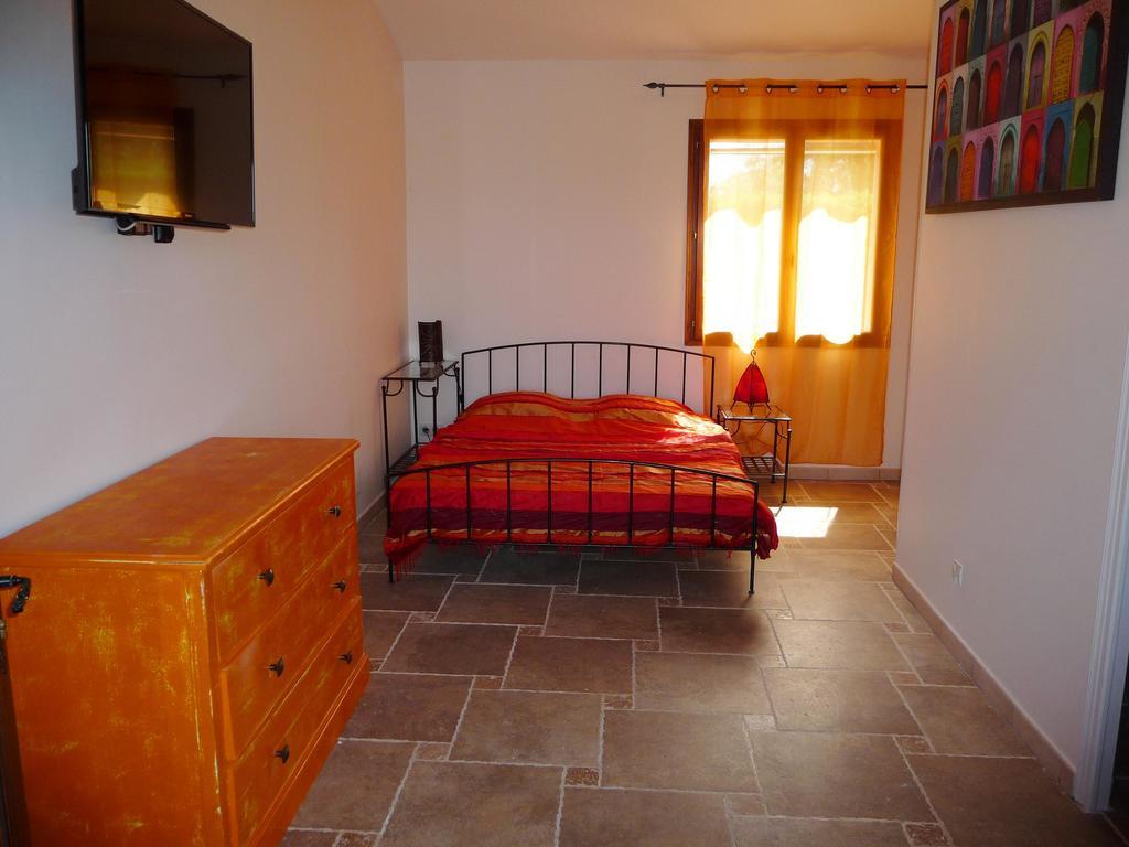 La Bastide Des Selves Bed & Breakfast Draguignan Room photo