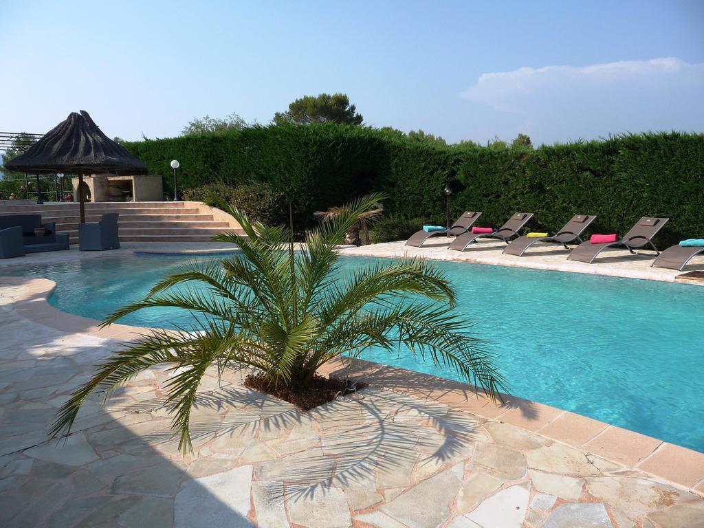 La Bastide Des Selves Bed & Breakfast Draguignan Exterior photo