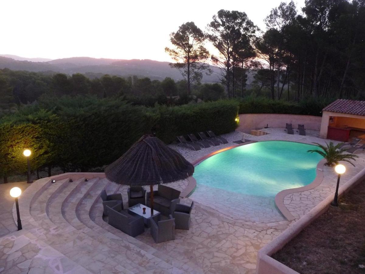 La Bastide Des Selves Bed & Breakfast Draguignan Exterior photo